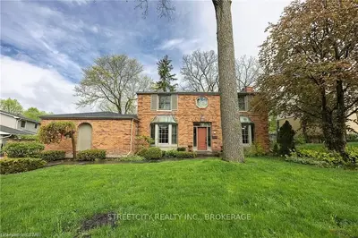 27 LINKSGATE Road, London North, ON N6G 2A6