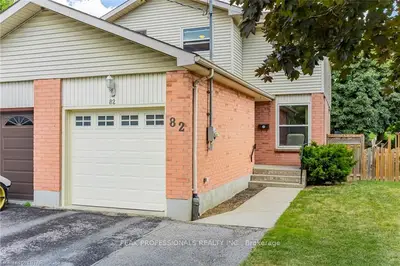 82 FAIRVIEW Avenue, London South, ON N6C 4T5