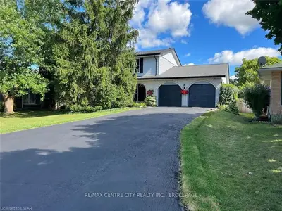 7 BEECHMOUNT Crescent, London South, ON N6E 2J1