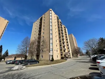 858 COMMISSIONERS Road E 905, London South, ON N6C 5Y5