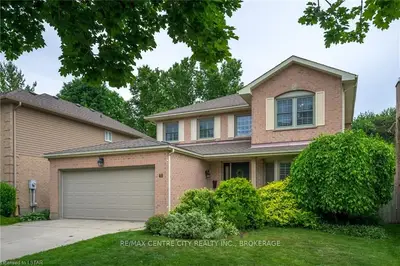 40 LAUREL Crescent, London North, ON N6H 4W7