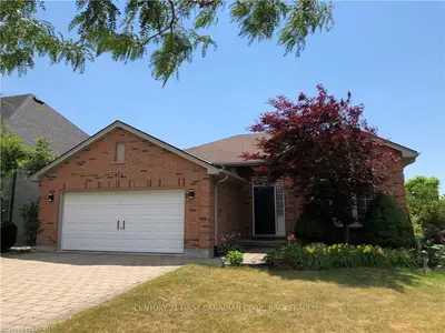 413 Ambleside Drive, London North, ON N6G 4X9