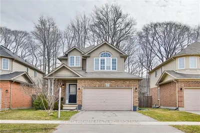 1057 FOXCREEK Road, London North, ON N6G 0C9