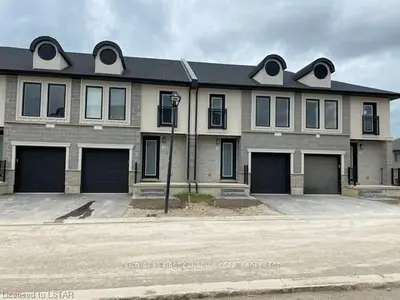 1870 ALDERSBROOK Gate 33, London North, ON N6G 3R4