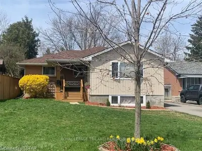 21 CORNERBROOK Avenue, London East, ON N5W 1P4