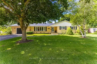 160 EWEN Avenue, Southwest Middlesex, ON N0L 1M0