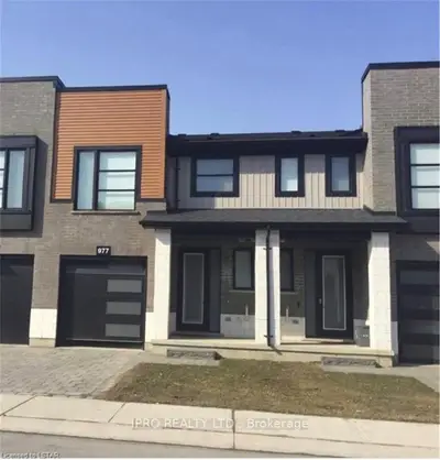 977 WEST VILLAGE Square, London North, ON N6H 0J7