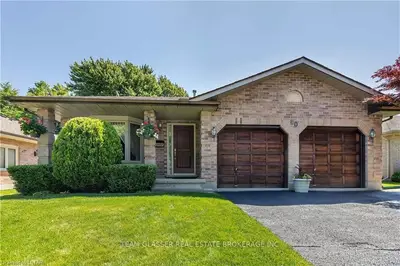 60 GLENROY Road, London South, ON N5Z 4H4