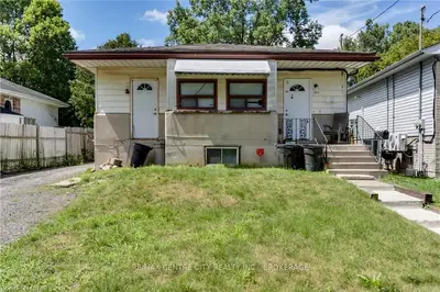 221 Emerson Avenue S, London South, ON N5V 3L5