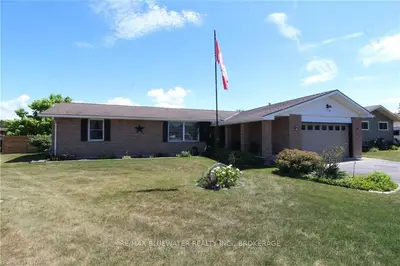 8319 BURWELL Road, Lambton Shores, ON N0M 1T0