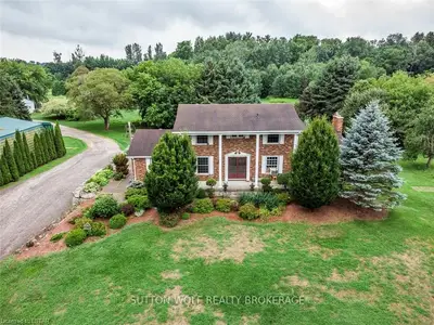 23381 Mcevoy Road, Strathroy-caradoc, On N0l 1w0