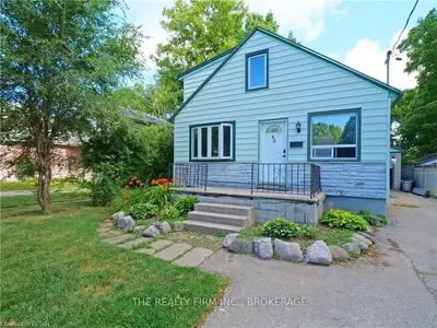 60 CLIFTONVALE Avenue, London South, ON N6J 1J8