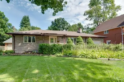 1036 WILLIAM Street, London East, ON N5Y 2S9