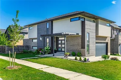 2550 TOKALA Trail, London North, ON N6G 5B4