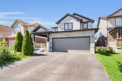 1108 NORTH WENIGE Drive, London North, ON N5X 4K5