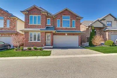 70 TANOAK Drive 51, London North, ON N6G 5R3