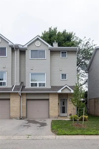 1990 Wavell Street 53, London East, On N5v 4n5