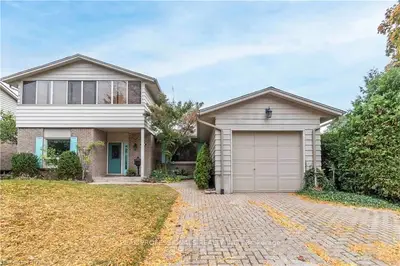 60 BARTLETT Crescent, London South, ON N6K 1W4