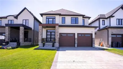 2237 LINKWAY Boulevard, London South, ON N6K 0K9