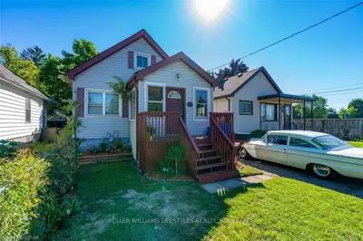 8 LYMAN Street, London East, ON N5Y 1M4