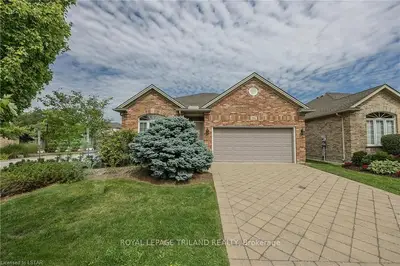 316 AMBLESIDE Drive, London North, ON N6G 5H8