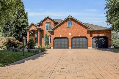 50 SOUTH CARRIAGE Road, London North, ON N6H 5M3