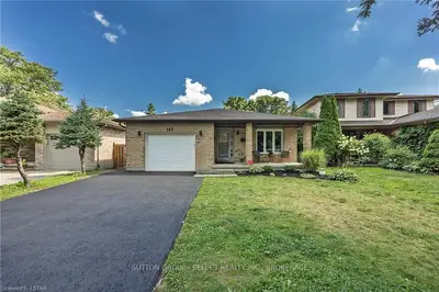 143 Grenfell Place, London North, On N5x 3b6