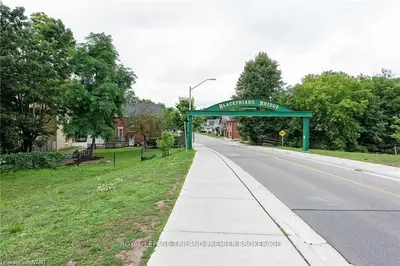 10 BLACKFRIARS Street, London North, ON N6H 1K4