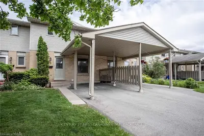 25 ERICA Crescent 3, London South, ON N6E 3R6