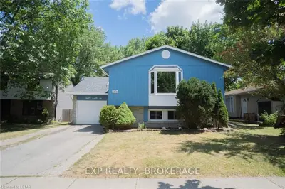 1576 ALDERSBROOK Road, London North, ON N6G 2Z3