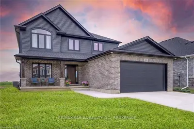 618 KETTER Way, Plympton-Wyoming, ON N0N 1T0
