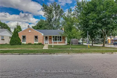 1387 STONEYBROOK Crescent, London North, ON N5X 1B9