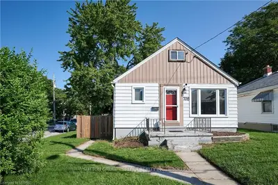 708 CHEAPSIDE Street, London East, ON N5Y 3Y5