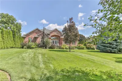 28002 HEALY Avenue, Strathroy-Caradoc, ON N7G 3H8