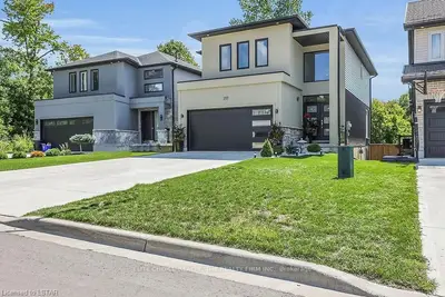2117 PURCELL Court, London East, ON N5W 0A3
