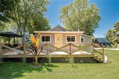 8622 FURNIVAL Road, West Elgin, ON N0L 2C0