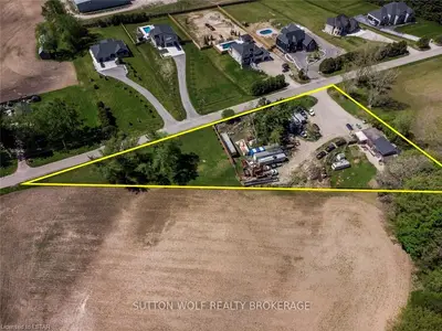 22338 Allen Road, Strathroy-caradoc, On N0l 1w0