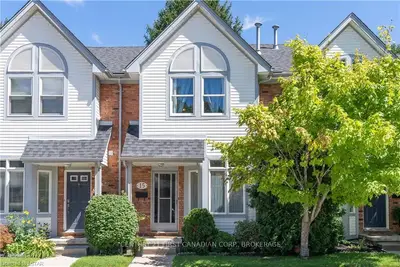 1415 Commissioners Road W 15, London South, ON N6K 1E2