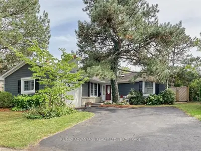 1073 VISCOUNT Road, London South, ON N6K 1H6
