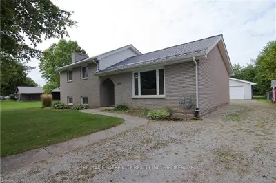 3133 RIVER Street, Brooke-Alvinston, ON N0N 1A0
