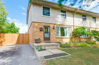 418 STOCKTON Street, London South, ON N6C 3B5