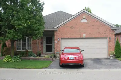 18 CADEAU Terrace 39, London South, ON N6K 4Z1
