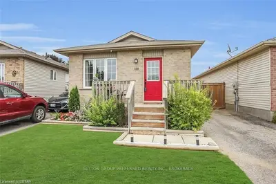 268 SIMPSON Crescent, London East, ON N5V 5E2