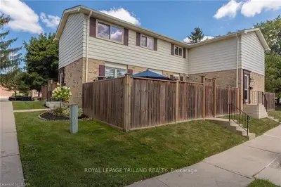 125 CONWAY Drive, London South, ON N6E 2H4