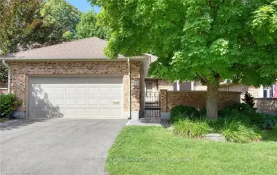 1443 COMMISSIONERS Road W 16, London South, ON N6K 1E2
