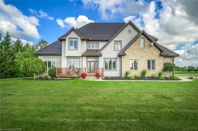 3538 HARRY WHITE Drive, London South, ON N6L 1N1