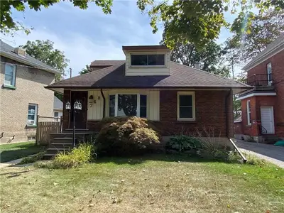 748 Rathbourne Avenue, Woodstock, On N4s 4l7