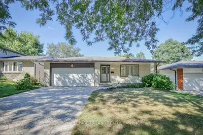 215 HIGHVIEW Avenue W, London South, ON N6J 4C8