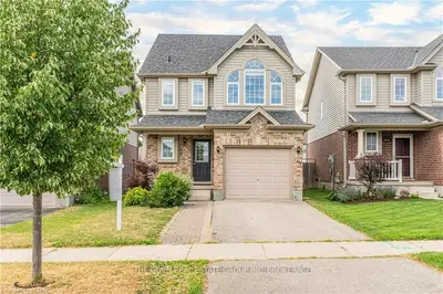 1248 NORTH WENIGE Drive, London North, ON N5X 4P7