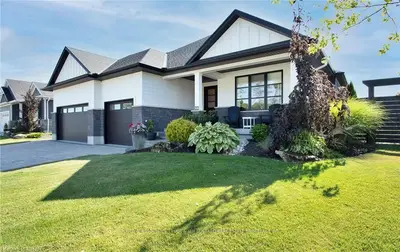 36 ERIN Place, Lambton Shores, ON N0M 1T0